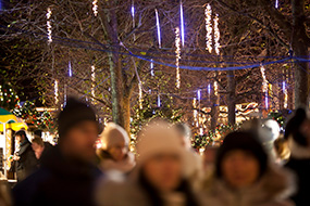 York Christmas Market, busy night time street scene